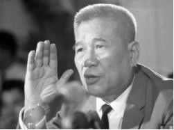 lịch sử việt nam, tổng thống Trần văn Hương