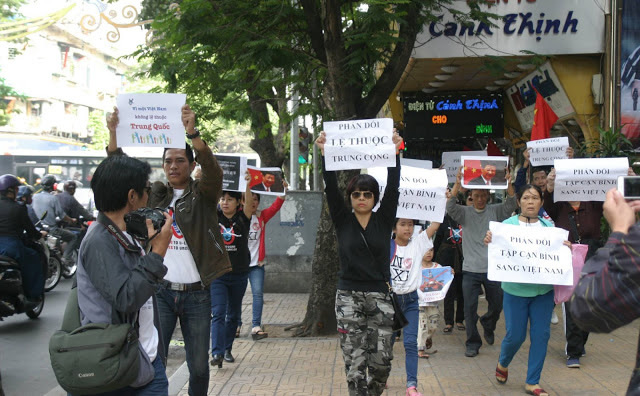 dân hà nội biểu tình chống tập cận bình đến Việt Nam ngày 05-11-15, no Xi