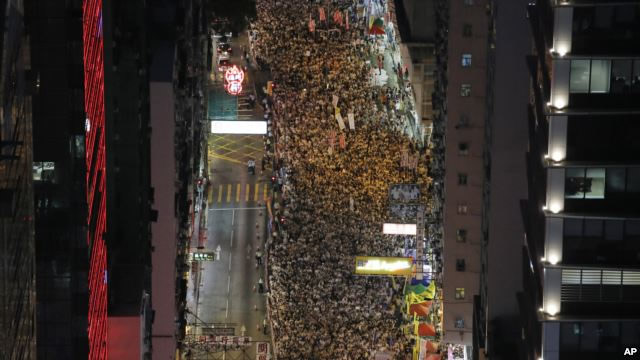Tuần hành ở Hong Kong cổ võ cho dân chủ hôm 1 tháng 7, 2014