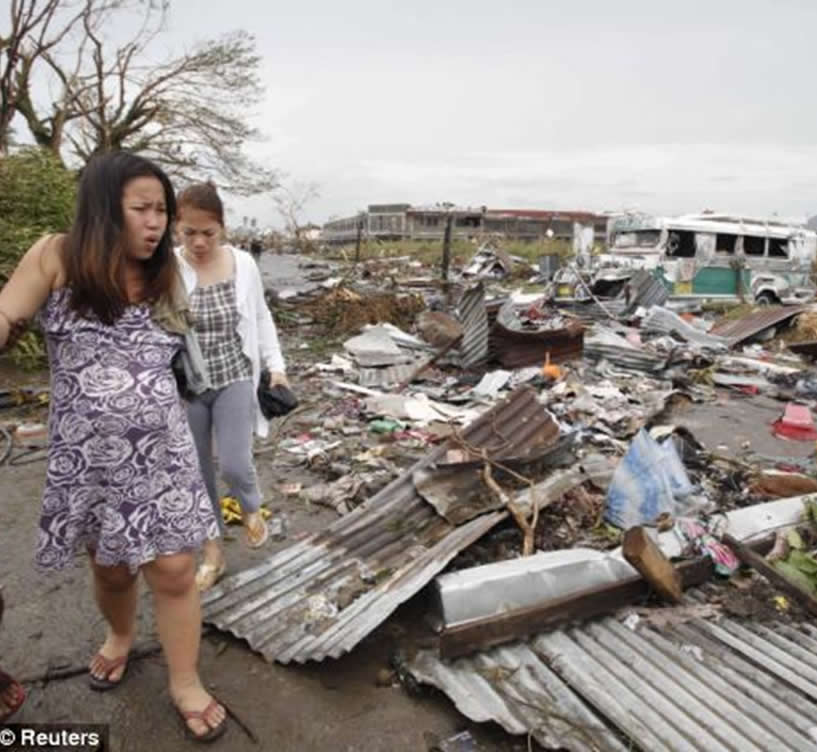 super typhoon haiyan in viet nam, philippines, tacloban city