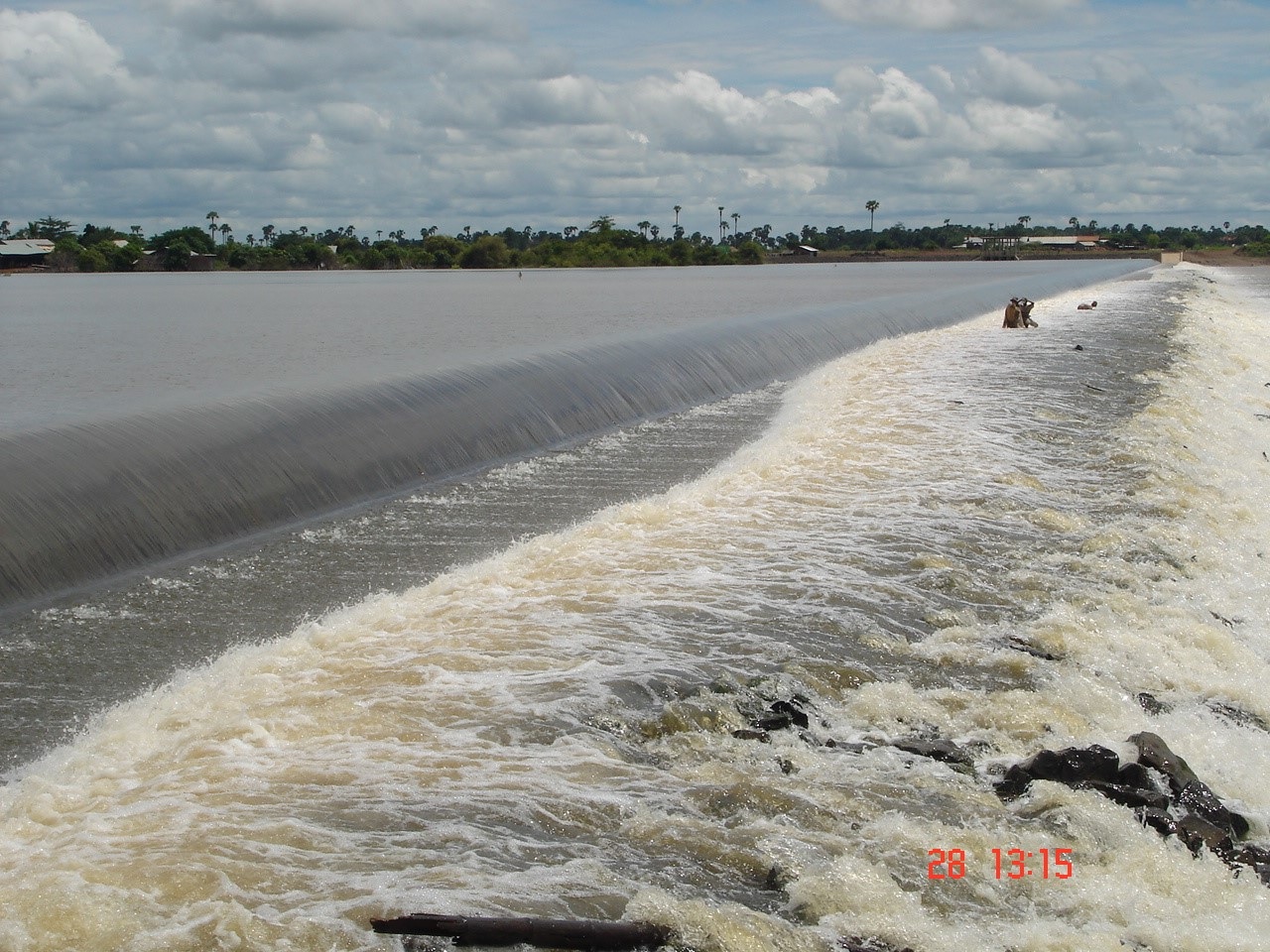 đồng bằng sông cửu long hạn hán, mekong river delta, Đập tràn của dự án Stung Schinit [Internet]