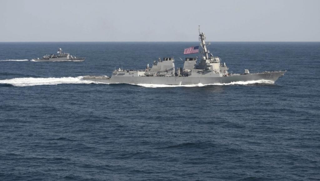 Tàu tuần tra USS Lassen (DDG 82) của Mỹ, trong kỳ tập trận Foal Eagle 2015 - REUTERS /U.S. Navy